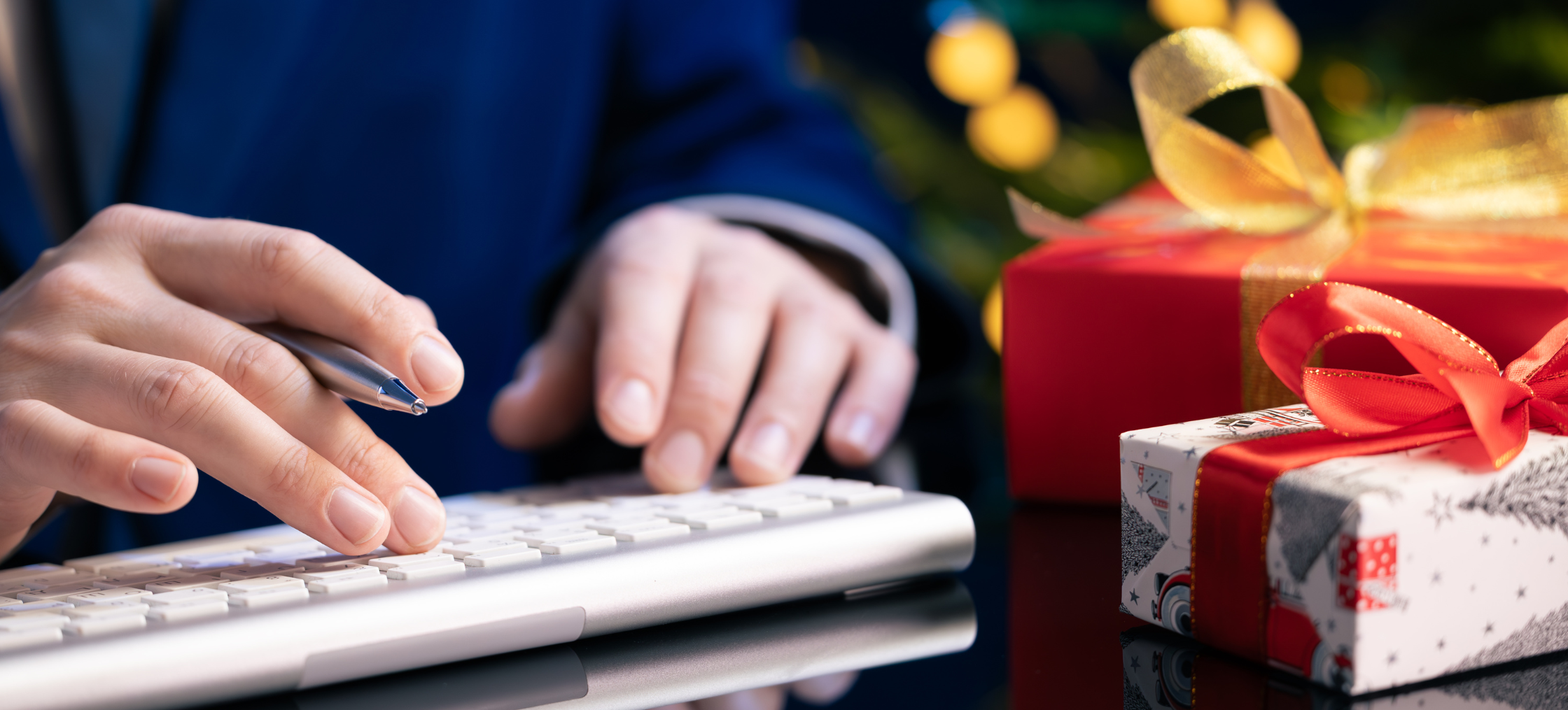 Marketing checklist for year-end: How small businesses can close the year with clarity and confidence